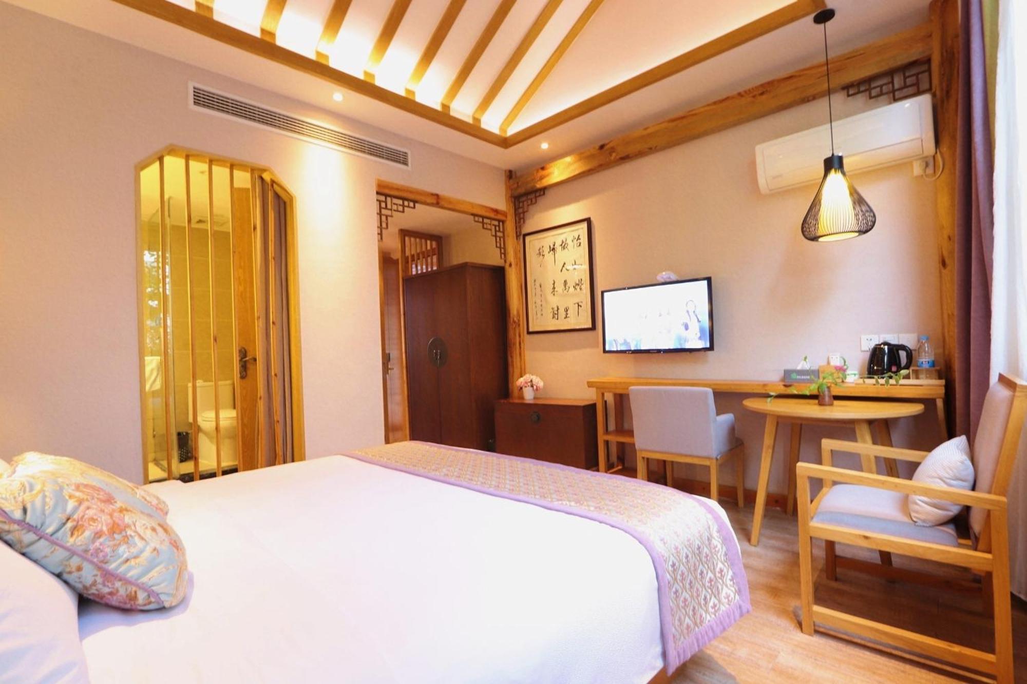 Mild Spring Boutique Hotel Huangshan Exterior photo