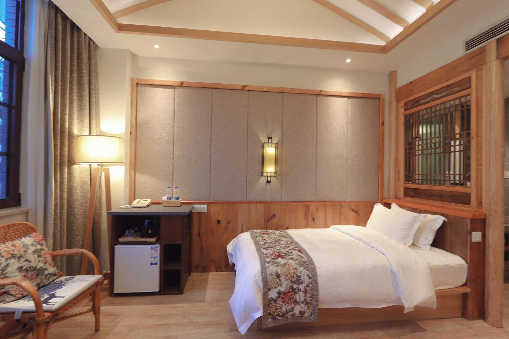 Mild Spring Boutique Hotel Huangshan Exterior photo